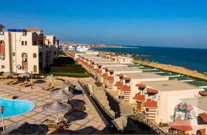 Chalet - 2 Bedrooms - 1 Bathroom for sale in Lasirena Resort - Al Ain Al Sokhna - Suez