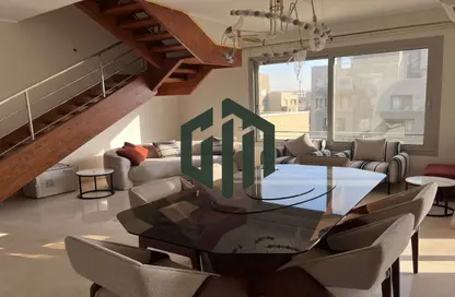(بنتهاوس  (روف - 3 غرف نوم - 3 حمامات للبيع في فيلدج جيت - المستثمرين الجنوبية - مدينة القاهرة الجديدة - القاهرة