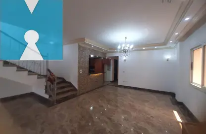 Penthouse - 4 Bedrooms - 4 Bathrooms for sale in Continental Residence - Sheikh Zayed Compounds - Sheikh Zayed City - Giza