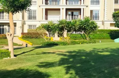 Apartment - 2 Bedrooms - 2 Bathrooms for sale in Regent's Square - 5th Settlement Compounds - The 5th Settlement - New Cairo City - Cairo