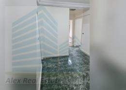 مساحات مكتبية - 3 حمامات for للايجار in شارع السفارة البريطانية - رشدي - حي شرق - الاسكندرية