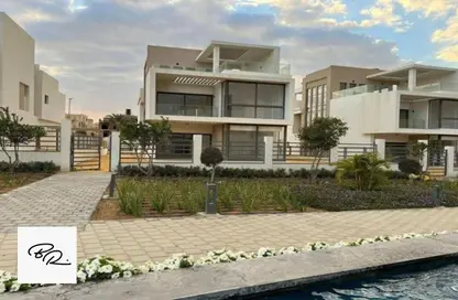 Villa - 4 Bedrooms - 4 Bathrooms for sale in Moon Residences - Fifth Square - The 5th Settlement - New Cairo City - Cairo