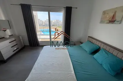 (بنتهاوس  (روف - 3 غرف نوم - 2 حمامات للايجار في أمواج - سيدي عبد الرحمن - الساحل الشمالي