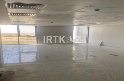 Office Space - Studio - 1 Bathroom for rent in Hyde Park Business District Mall - South Teseen St. - The 5th Settlement - New Cairo City - Cairo