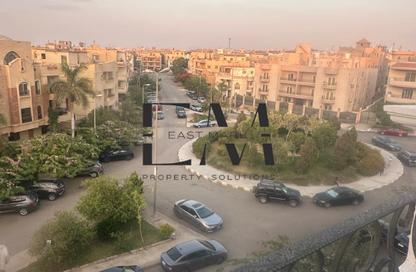 شقة - 3 غرف نوم - 2 حمامات للايجار في محور العروبة - المنطقة أ - حى جنوب الاكايمية - مدينة القاهرة الجديدة - القاهرة