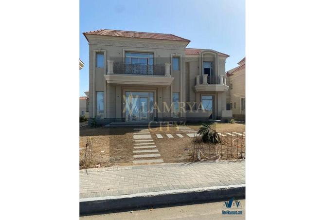 8083180 - Property Image 2