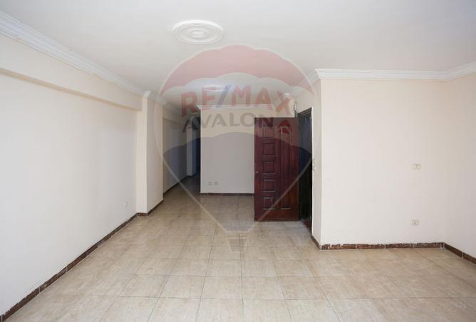 8175219 - Property Image 2