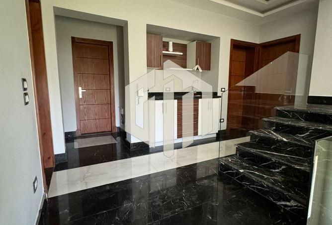 7901933 - Property Image 2