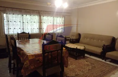 Apartment - 3 Bedrooms - 2 Bathrooms for rent in Omarat Madinet Al Fath St. - Al Hadiqah Al Dawliyah - 7th District - Nasr City - Cairo