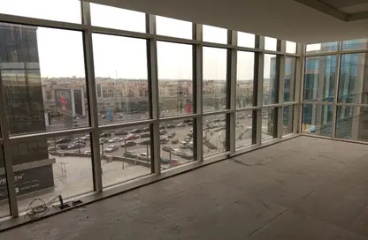 مساحات مكتبية - استوديو - 1 حمام للايجار في مول ساوث جيت - شارع التسعين الجنوبي - التجمع الخامس - مدينة القاهرة الجديدة - القاهرة