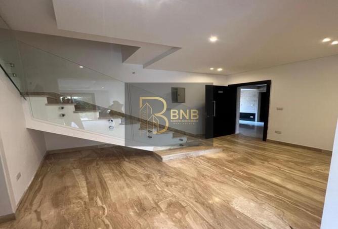 8062935 - Property Image 2
