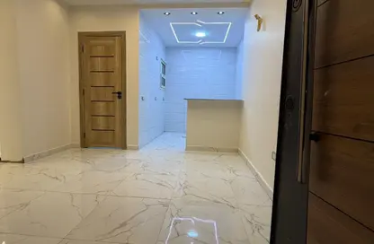 Apartment - 2 Bedrooms - 1 Bathroom for sale in Gate 3 - Menkaure - Hadayek El Ahram - Giza