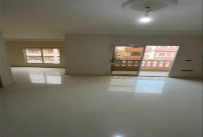 8432007 - Property Image 2