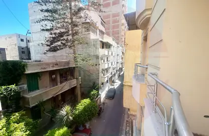 شقة - 3 غرف نوم - 3 حمامات للبيع في شارع السيدة سكينة إبنت الحسين - كفر عبده - رشدي - حي شرق - الاسكندرية