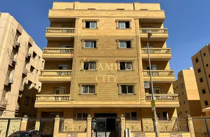 Apartment - 3 Bedrooms - 2 Bathrooms for sale in South Lotus - El Lotus - New Cairo City - Cairo