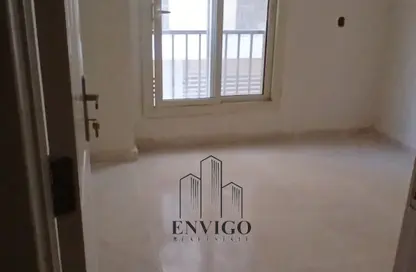 Apartment - 2 Bedrooms - 2 Bathrooms for sale in Capital East - Nasr City Compounds - Nasr City - Cairo
