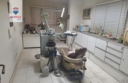 Clinic - Studio - 1 Bathroom for sale in Al Senaa St. - 1st Zone - Nasr City - Cairo