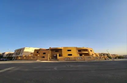 Villa - 7+ Bedrooms - 7 Bathrooms for sale in 5th District - Obour City - Qalyubia