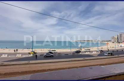 Apartment - 2 Bedrooms - 1 Bathroom for sale in Al Geish Road - El Mandara - Hay Than El Montazah - Alexandria