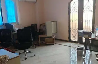 مساحات مكتبية - استوديو - 3 حمامات للايجار في الشيخ زايد - الجيزة