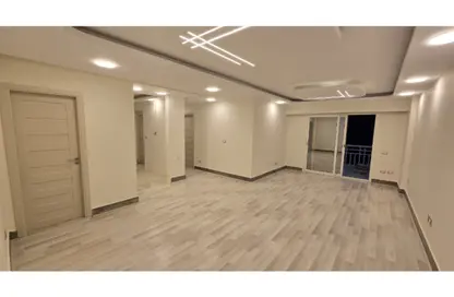Apartment - 2 Bedrooms - 2 Bathrooms for sale in Madinaty - Cairo