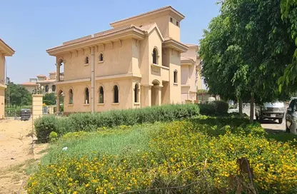 Villa - 4 Bedrooms - 5 Bathrooms for sale in Madinaty - Cairo