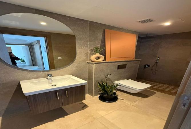 8198858 - Property Image 2