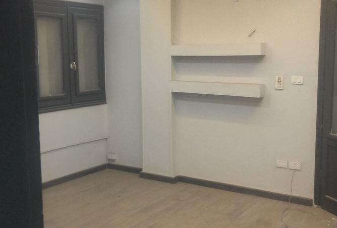 8218600 - Property Image 2