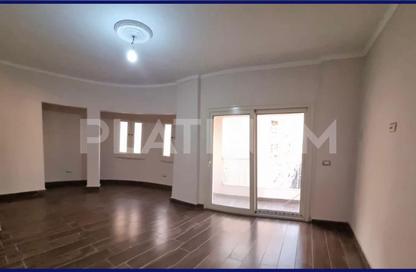 Apartment - 3 Bedrooms - 3 Bathrooms for sale in Abd Al Monsef Ghazi St. - Saba Basha - Hay Sharq - Alexandria