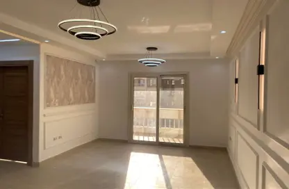 Apartment - 2 Bedrooms - 1 Bathroom for sale in Madinaty - Cairo