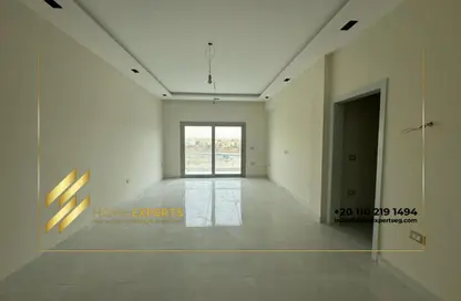 شقة - 2 غرف نوم - 2 حمامات للايجار في جاليريا  مون فالى - المستثمرين الجنوبية - مدينة القاهرة الجديدة - القاهرة
