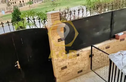 شقة - 3 غرف نوم - 2 حمامات للبيع في المجاورة الاولي - المنطقة الثامنة - مدينة الشروق - القاهرة