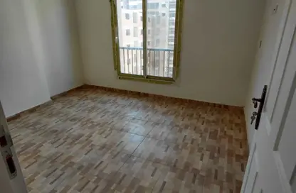 Apartment - 2 Bedrooms - 1 Bathroom for rent in Capital East - Nasr City Compounds - Nasr City - Cairo