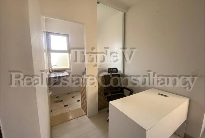 8180013 - Property Image 3