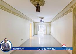 Apartment - 3 bedrooms - 1 bathroom for للبيع in Waboor Elmayah - Hay Wasat - Alexandria