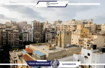 Apartment - 3 Bedrooms - 2 Bathrooms for rent in Omar Al Mokhtar St. - Janaklees - Hay Sharq - Alexandria