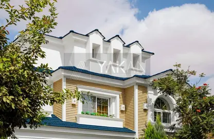 Villa - 5 Bedrooms - 5 Bathrooms for sale in Mountain View 1 - 5th Settlement Compounds - The 5th Settlement - New Cairo City - Cairo