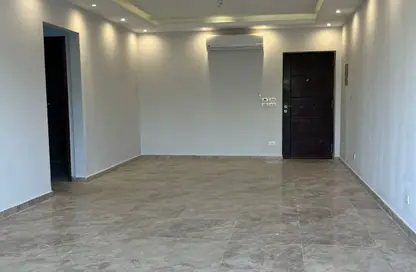 Apartment - 2 Bedrooms - 2 Bathrooms for rent in Galleria Moon Valley - South Investors Area - New Cairo City - Cairo