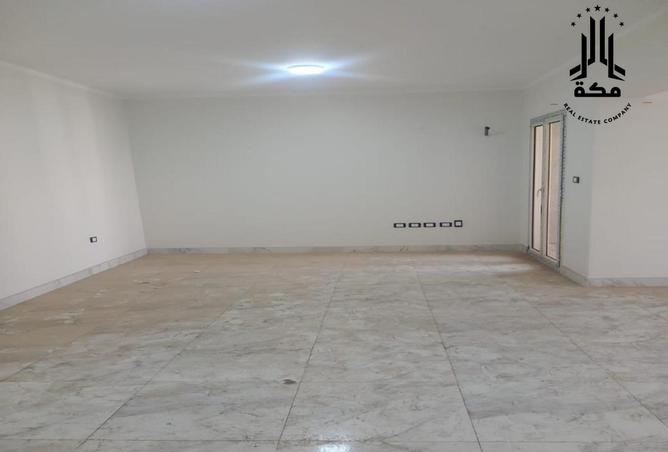 8063794 - Property Main Image