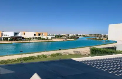 فيلا - 5 غرف نوم - 6 حمامات للبيع في سي شيل - سيدي عبد الرحمن - الساحل الشمالي