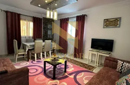 Apartment - 2 Bedrooms - 1 Bathroom for rent in Central St. - 1st District - 6 October City - Giza
