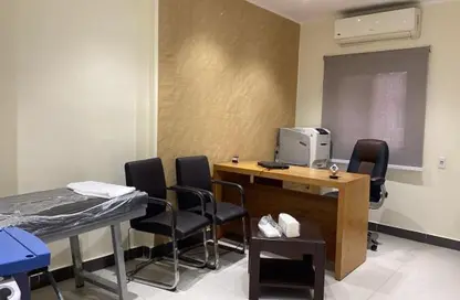 عيادة - استوديو - 3 حمامات للبيع في مصر الجديدة - القاهرة