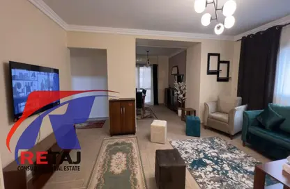 Apartment - 2 Bedrooms - 1 Bathroom for rent in Hafez Ramadan St. - 6th Zone - Nasr City - Cairo