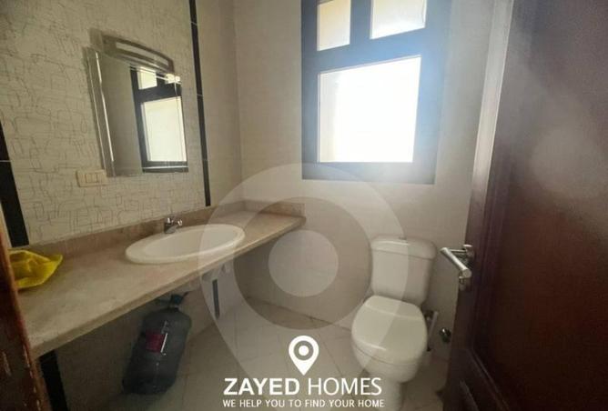 8222049 - Property Image 3