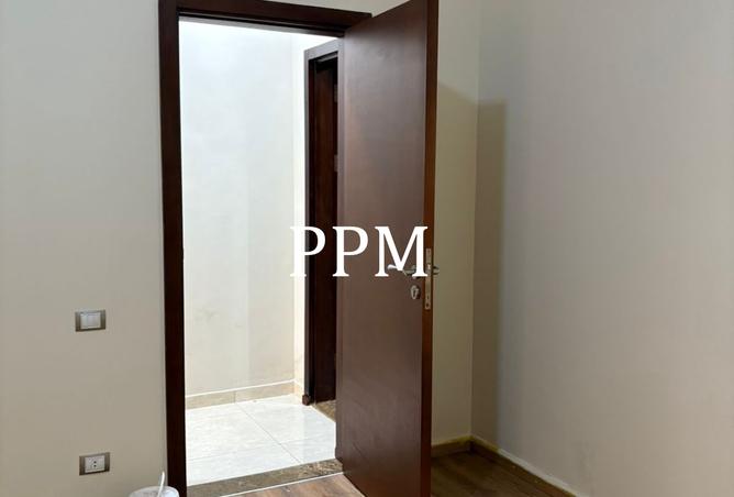 8303088 - Property Image 3