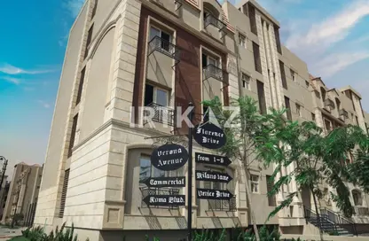 Apartment - 3 Bedrooms - 3 Bathrooms for sale in Rock Vera - 5th Settlement Compounds - The 5th Settlement - New Cairo City - Cairo