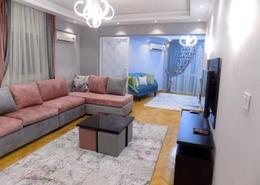شقة - 2 غرف نوم - 2 حمامات for للايجار in شارع الزهراء - الدقي - الجيزة