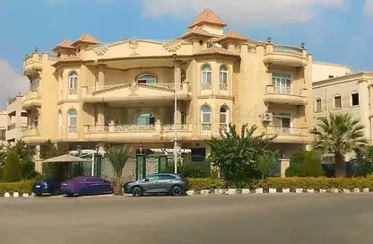 Villa - 4 Bedrooms - 5 Bathrooms for rent in West Golf - El Katameya Compounds - El Katameya - New Cairo City - Cairo