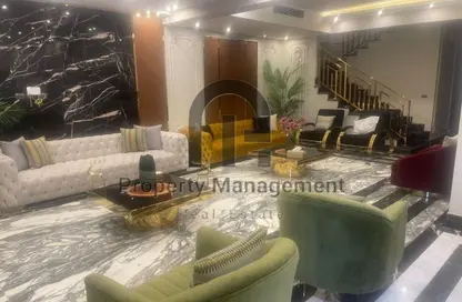 منزل مزدوج - 4 غرف نوم - 5 حمامات للبيع في جاردن ريزدنس - مدينة القاهرة الجديدة - القاهرة منزل مزدوج - 4 غرف نوم - 5 حمامات للبيع في جاردن ريزدنس - مدينة القاهرة الجديدة - القاهرة