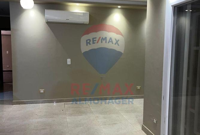 8272022 - Property Image 2